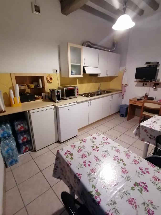 Camere La Torre Волтера Екстериор снимка